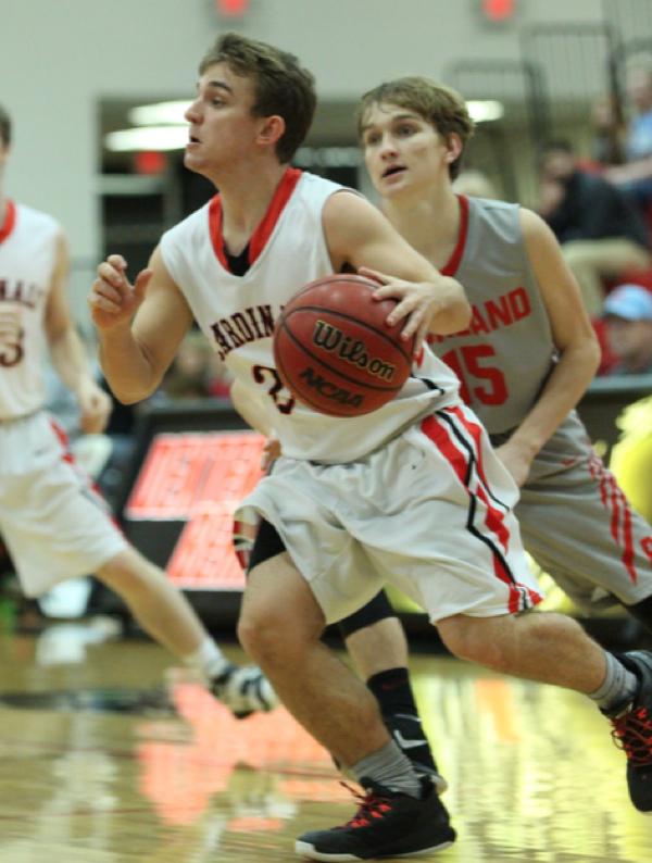 Woodland Outpaces Richland in First Night of SCAA Tournament