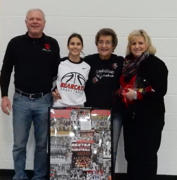 Senior Lady Cat Spotlight Dakota Reynolds