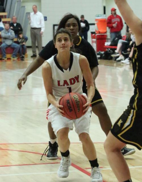 Lady Cats Rout Kennett, Head to District Championship