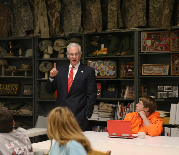 Gov. Nixon Visits Richland R-1 Schools