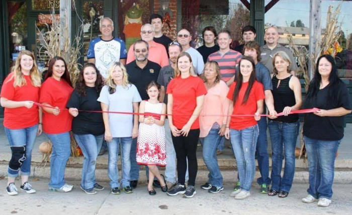 Ribbon Cutting for Main Street Pizza in Bernie