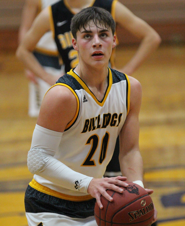 Van Buren Eliminates Gideon at the Bloomfield Christmas Tourament