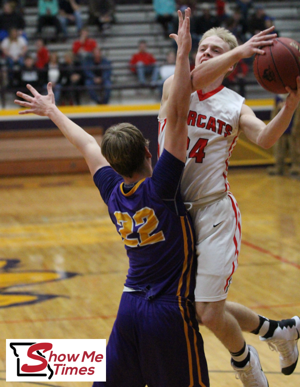 Dexter Outlast Bloomfield to Compete in SCAA Championship Game
