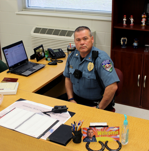 Meet Kenny Carpenter, Middle School SRO