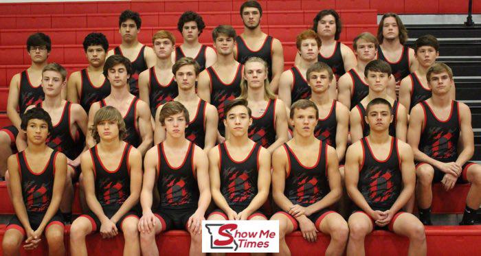 2017 DHS Wrestling Schedule and Roster