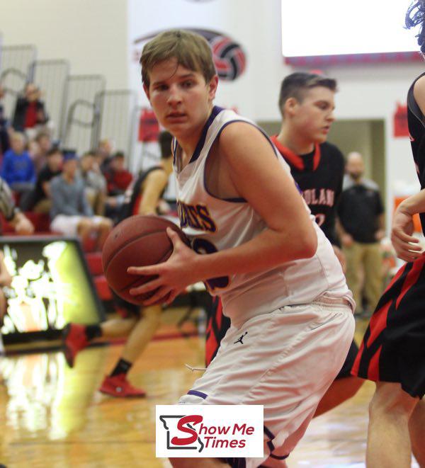 Bloomfield JV Boys Basketball Team Beats Woodland JV in SCAA Tournament