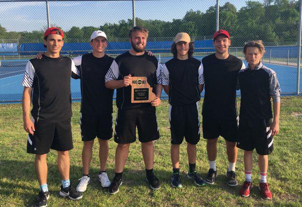 Dexter Boys Tennis Team Wins Districts