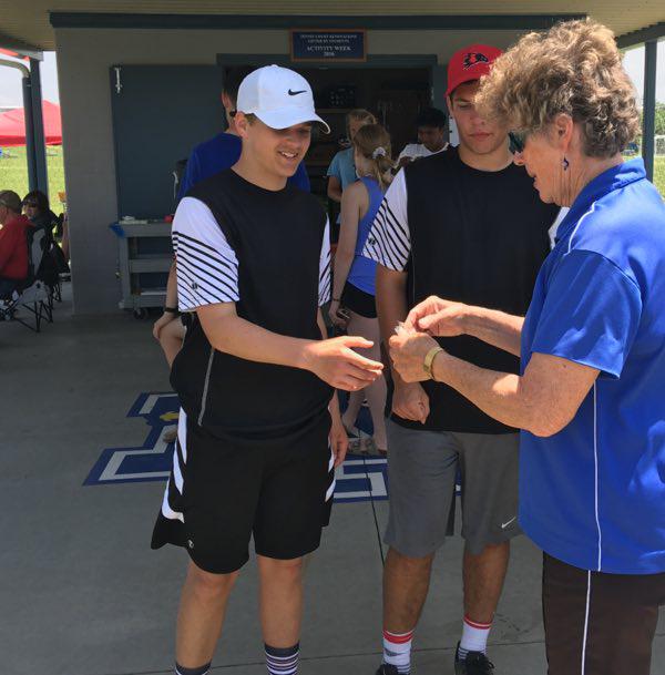 Dexter Doubles Team Qualifies for Sectionals in Tennis