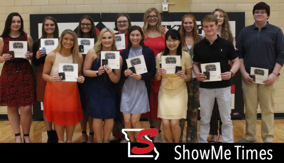 2019 DHS Juniors Top 10% Earn Honors