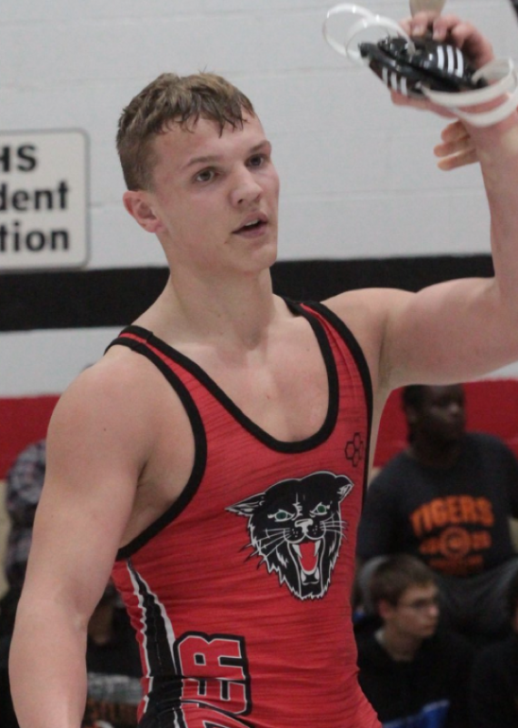 Waldner Advances to MSHSAA State Wrestling Semifinals