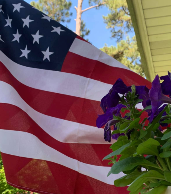 Gov. Parson Orders Flags at Half-Staff on Sunday