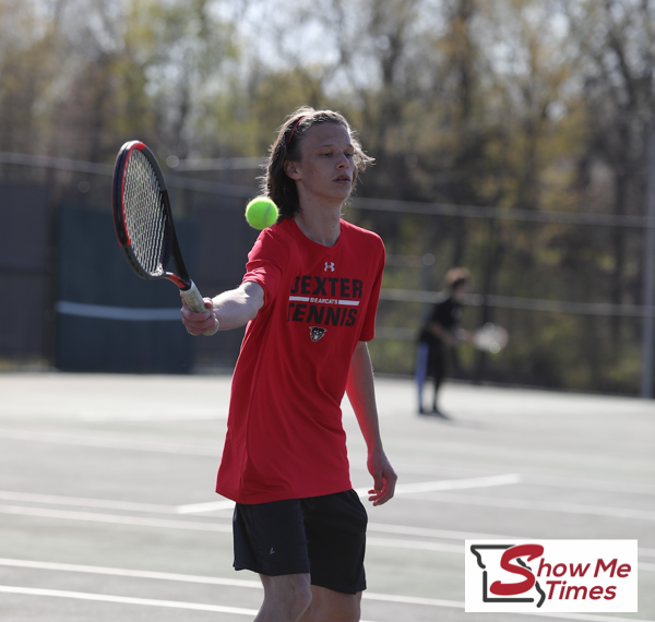 Dexter Boys Tennis Team Defeats Cape Central 8-1