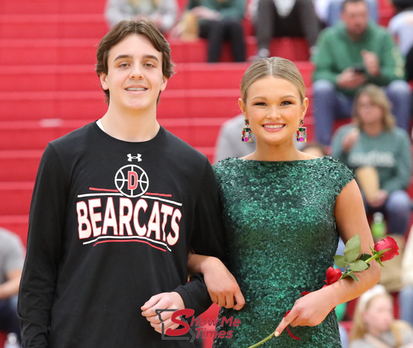 2022 DHS Winter Homecoming Queen Candidate Emma Pennington