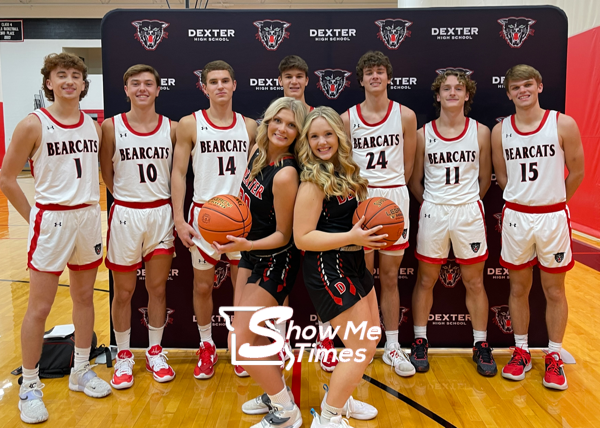 2022 DHS Basketball Seniors!
