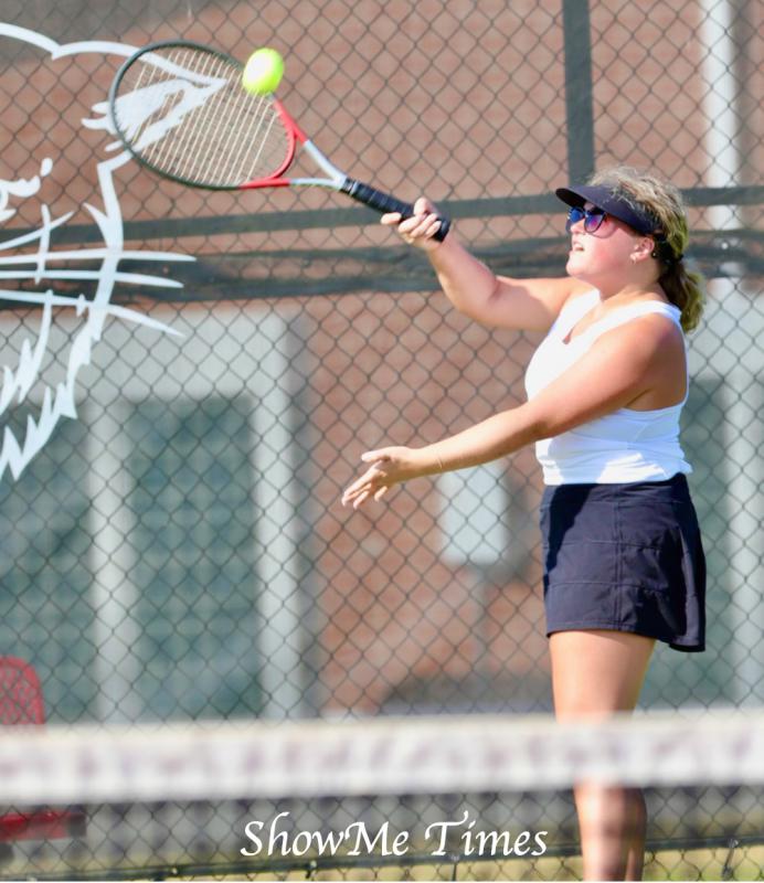 Lady Cats Wipe Out Sikeston Lady Dogs 9-0