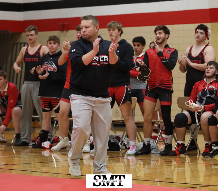 Dexter Wrestling Team Triumphs Over Kelly Hawks at Notre Dame Quad