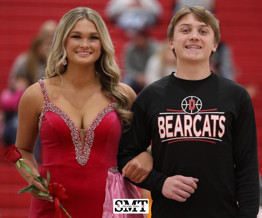 DHS 2025 Winter Homecoming Queen Candidate Featuring Emma Pennington