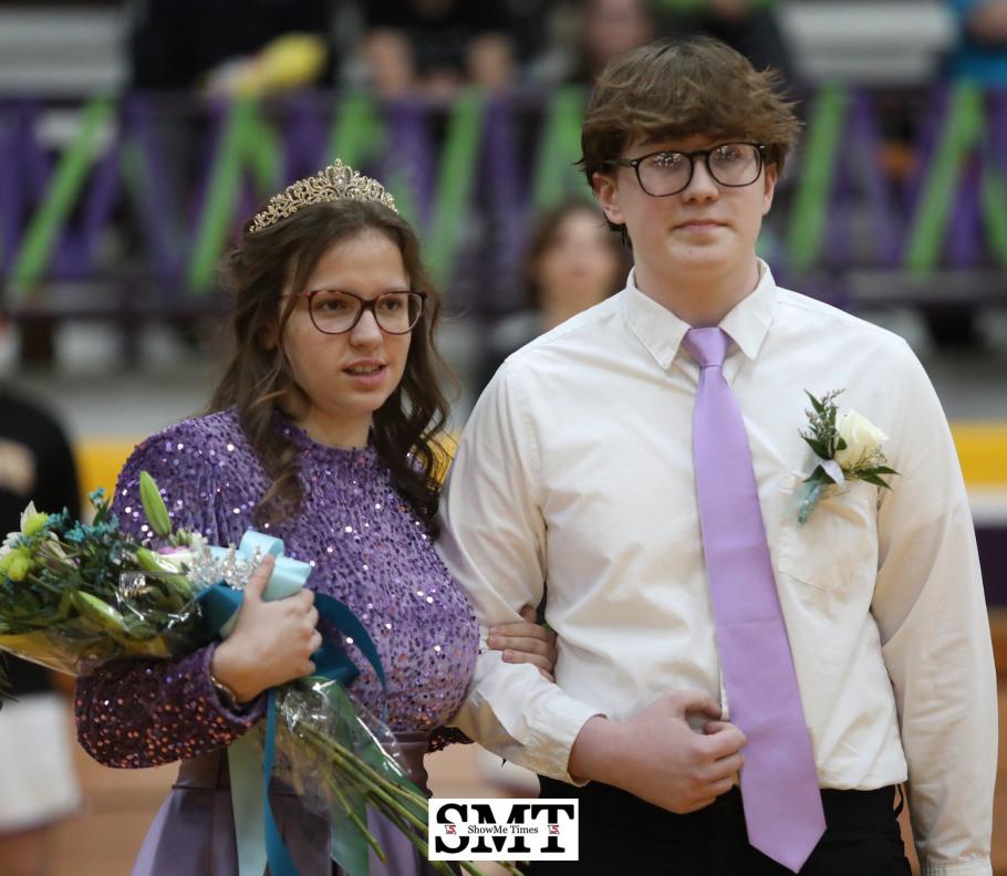 2024 Retiring Bloomfield High School Homecoming Queen Kathleen Kelley Crowns New Queen